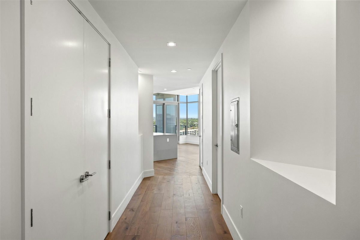 501 West Ave #1304 — photo 5