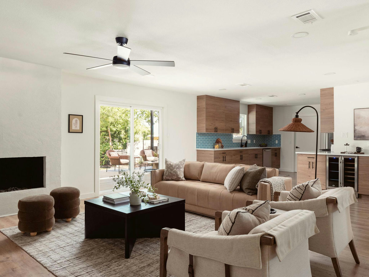3009 Val Dr — photo 2