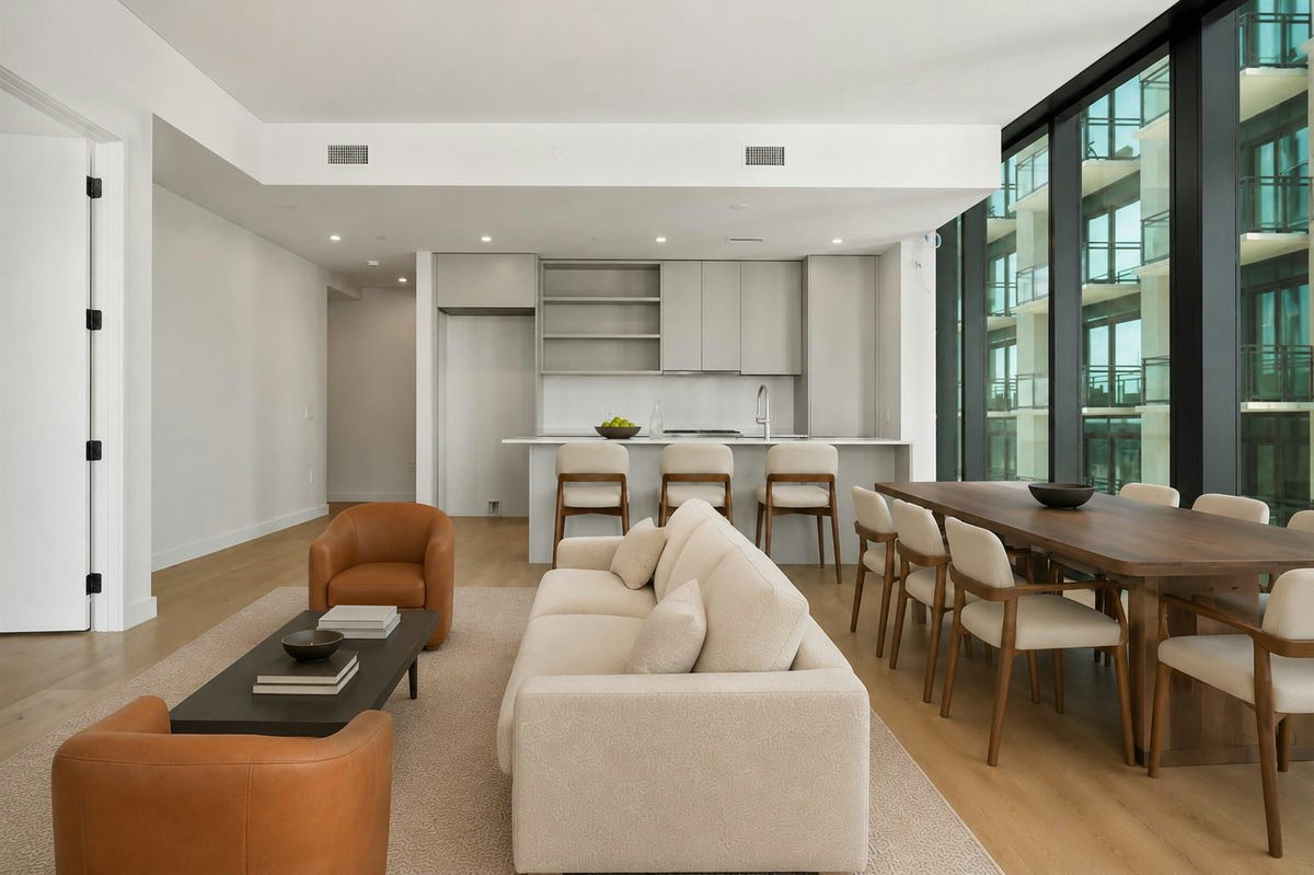 610 Davis St #2408 — photo 2