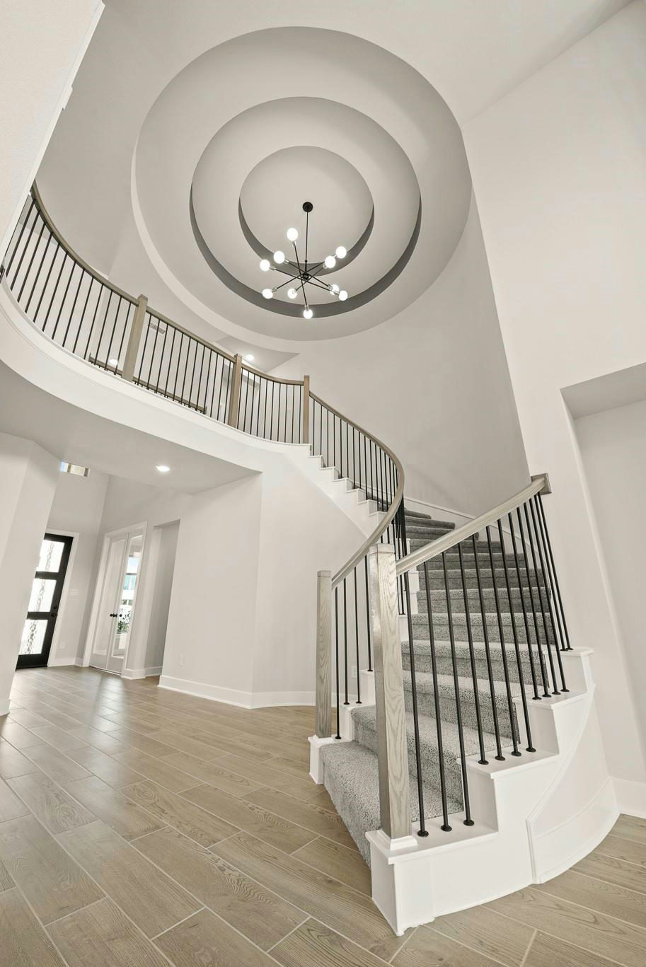 513 Lightstone Dr — photo 2
