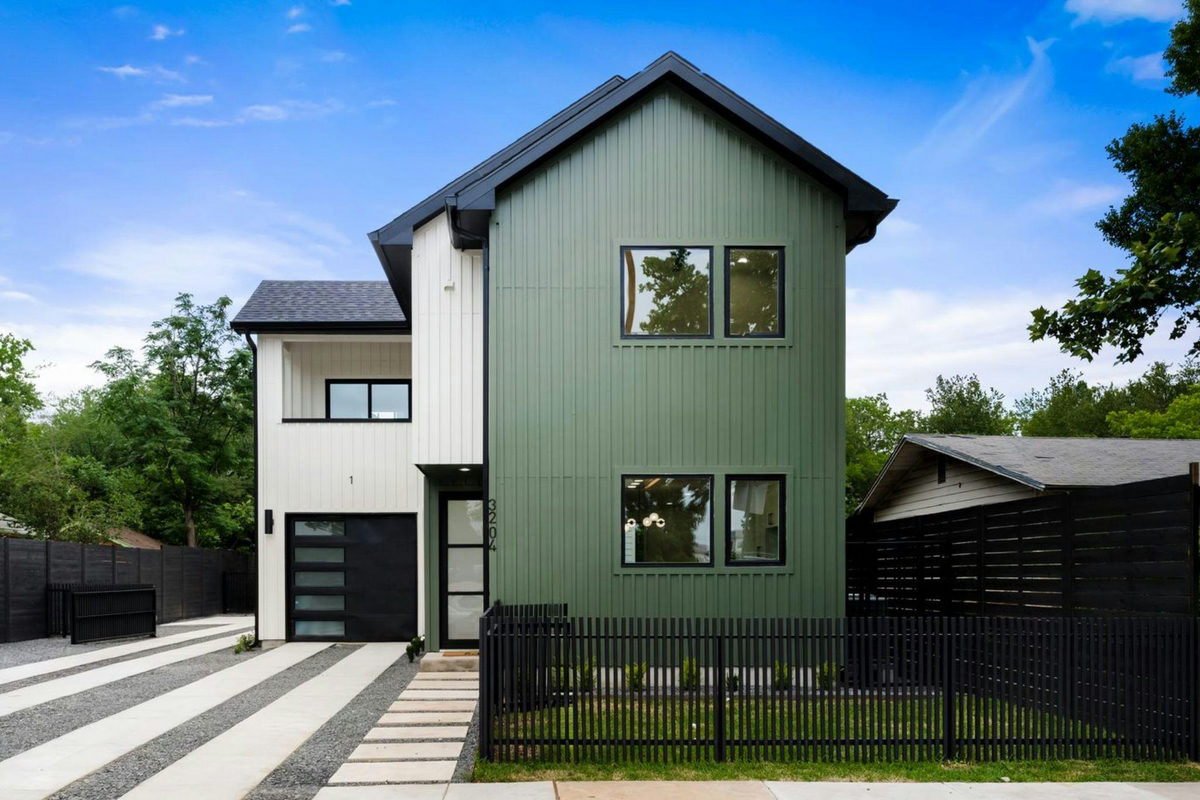 3204 Lyons Rd #1 — exterior