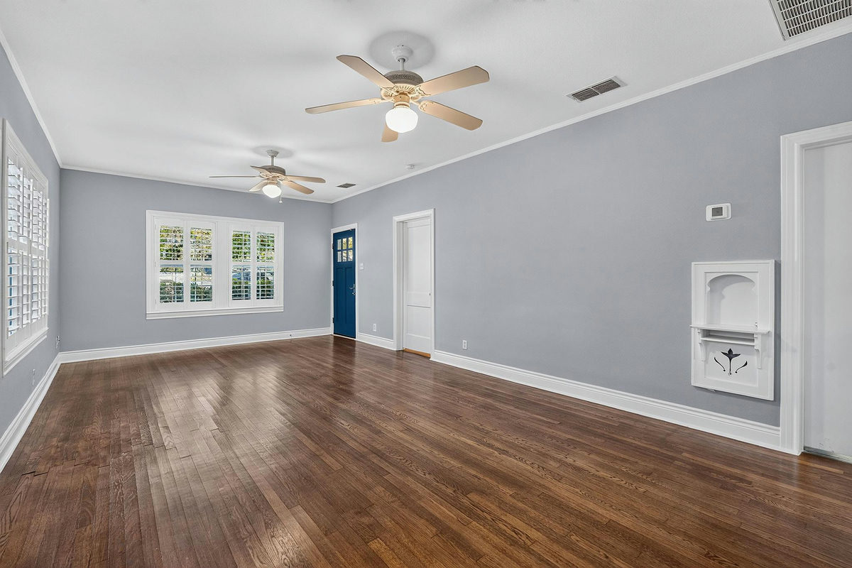 1710 Wethersfield Rd — photo 2