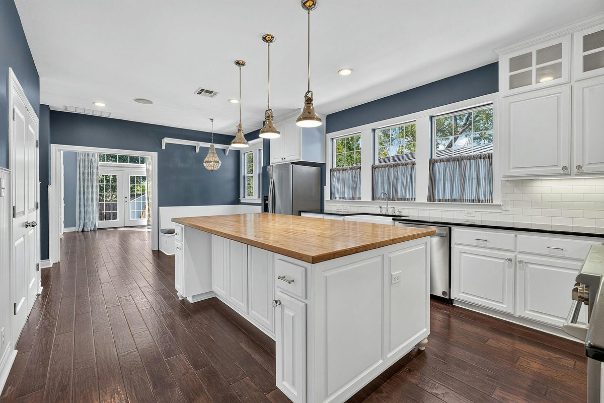 1710 Wethersfield Rd — photo 5