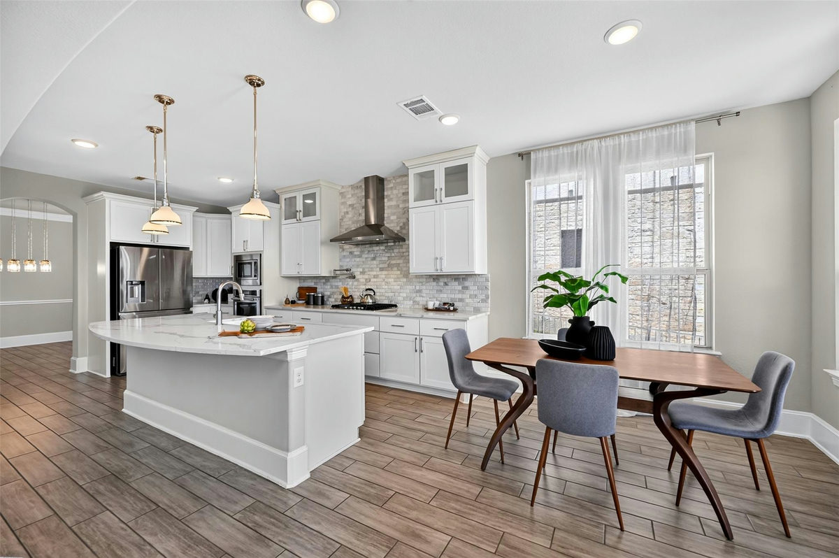 2400 Sunset Vista Cir #39 — photo 2