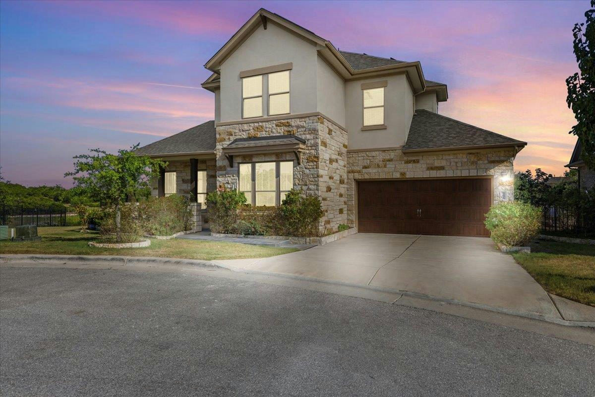 266 Village Oak Dr — photo 3