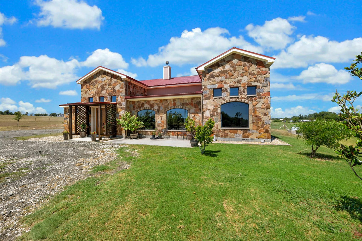 2103 County Road 320 — photo 4