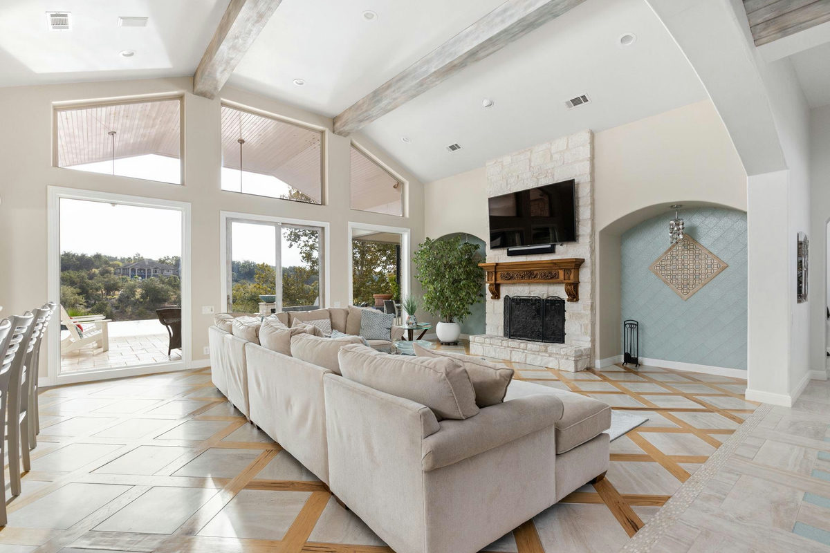 805 Brooks Hollow Rd — photo 3