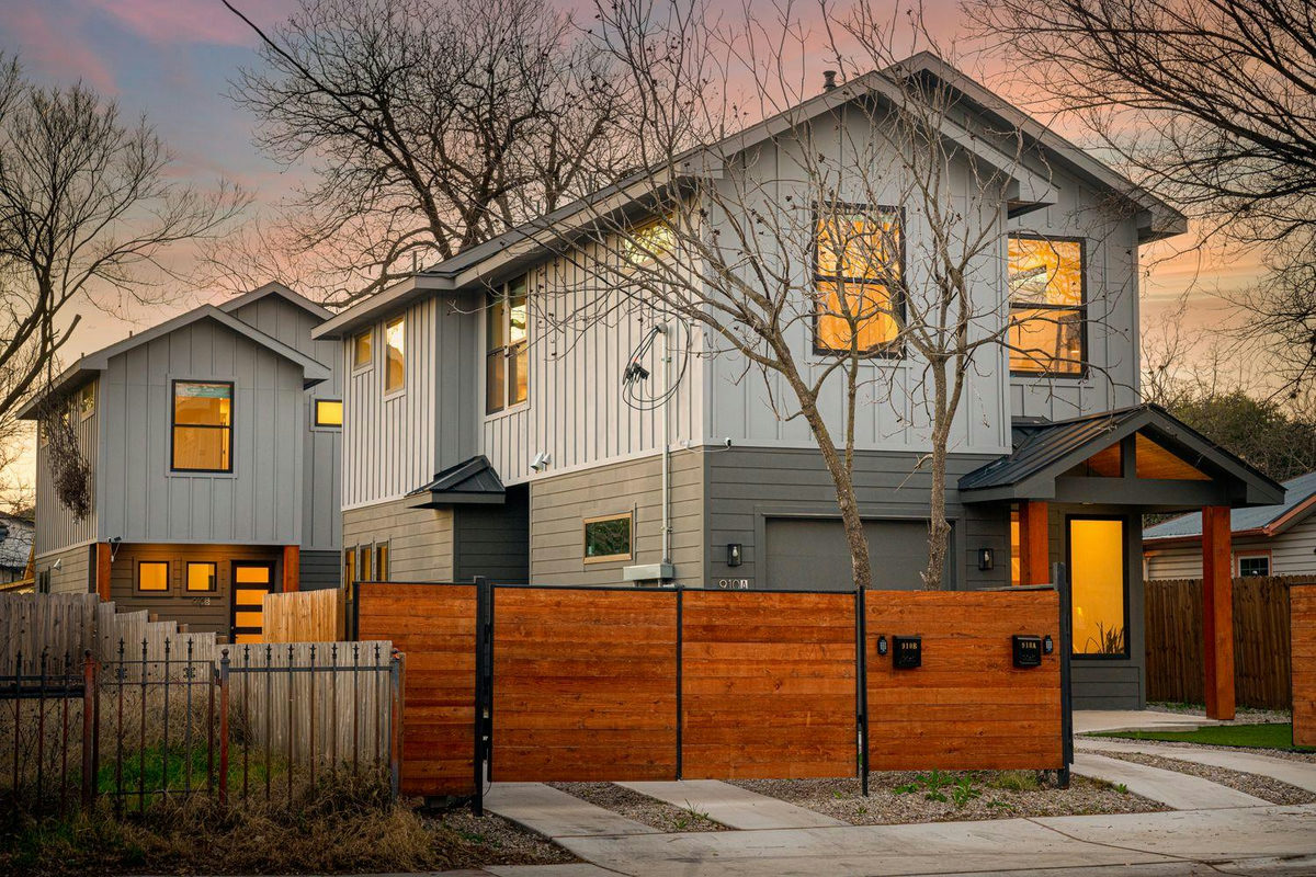910 Tillery St #A & B — exterior