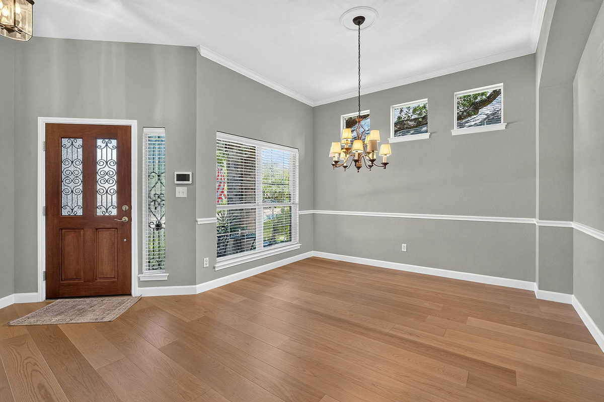 2811 Zambia Dr — photo 3