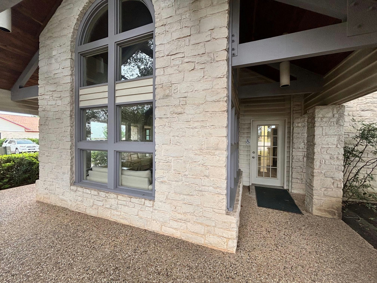 3737 Williams Dr — photo 4