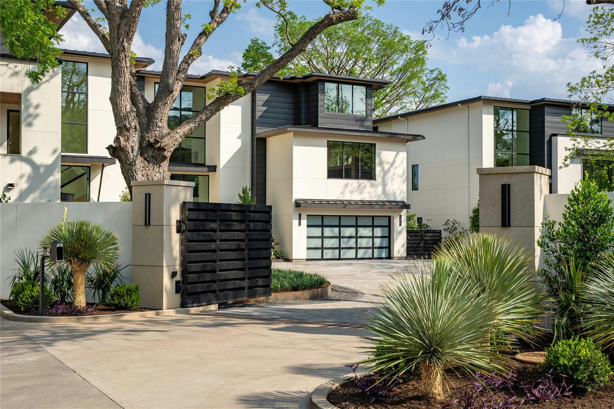 2503 Westlake Dr #301 — exterior