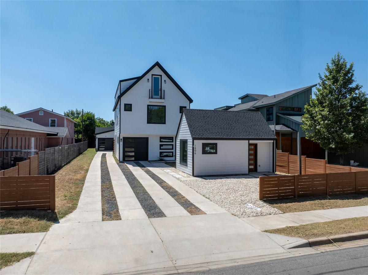 1606 Harvey St #1 — exterior