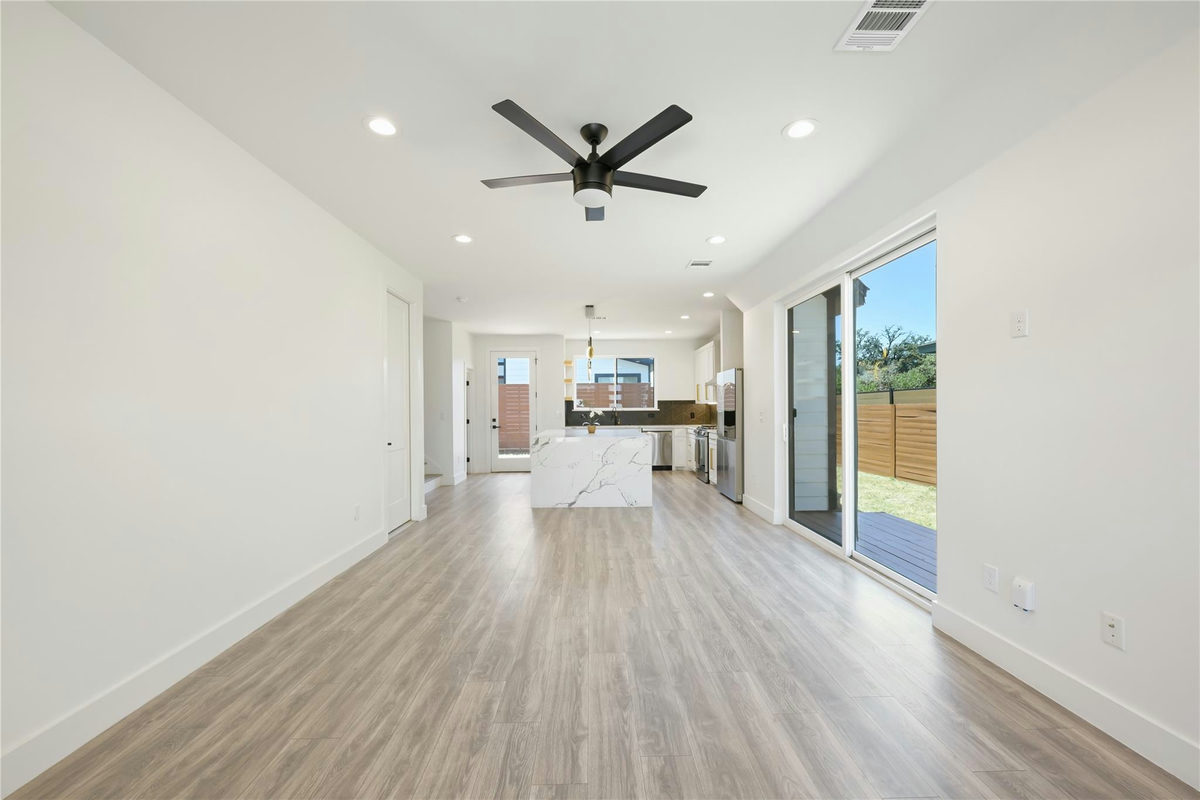 1606 Harvey St #1 — photo 4