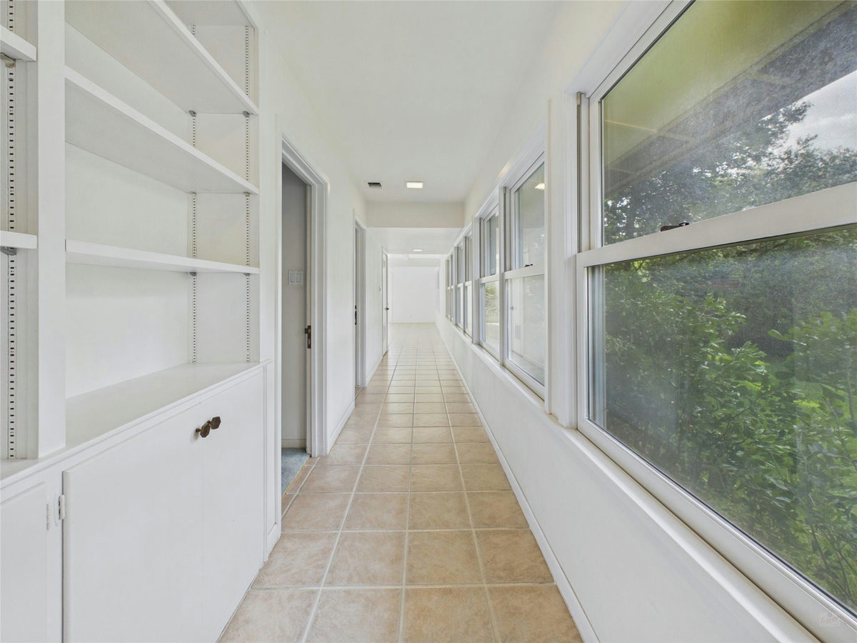 1202 Belmont Pkwy — photo 5