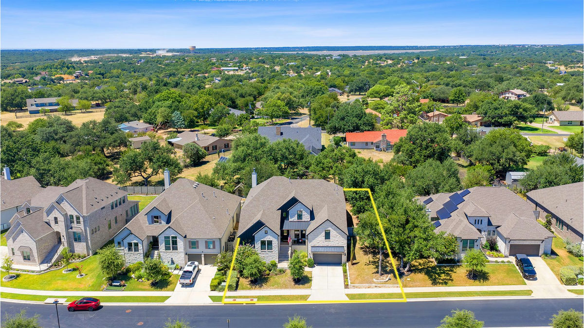 1305 Moonlight Terrace Dr — photo 2