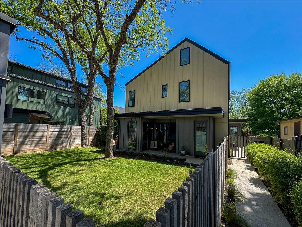 619 Tillery St #A — photo 2