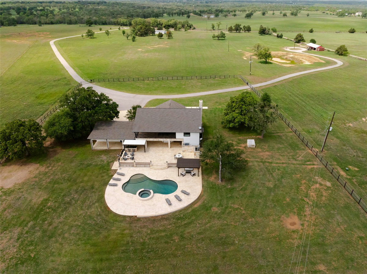 191 N Cedar Creek Dr — photo 3
