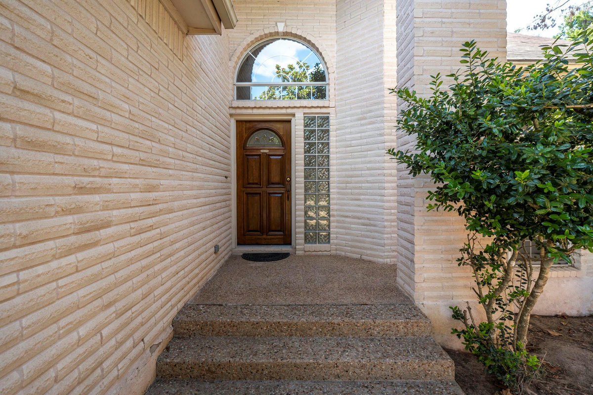 5818 Misty Hill Cv — photo 2