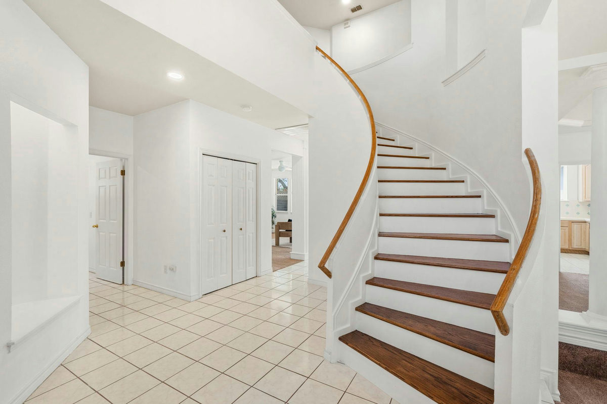 5818 Misty Hill Cv — photo 3