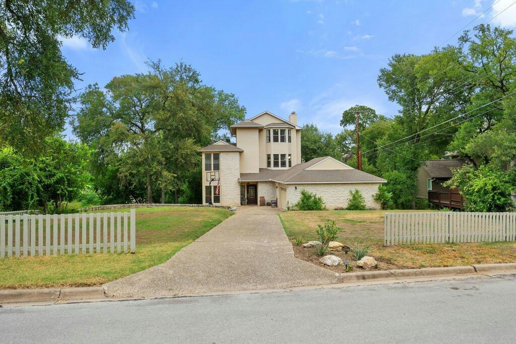 501 Westbrook Dr — photo 3