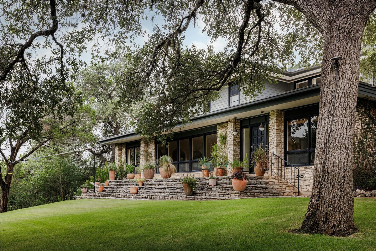 6700 Lakewood Dr — exterior