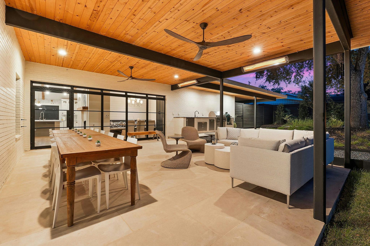 5823 Trailridge Dr — exterior