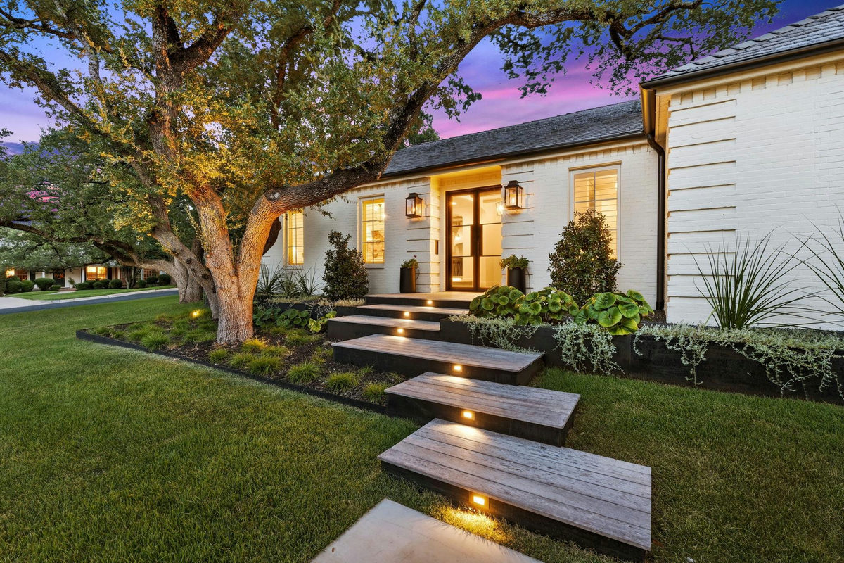 5823 Trailridge Dr — photo 4