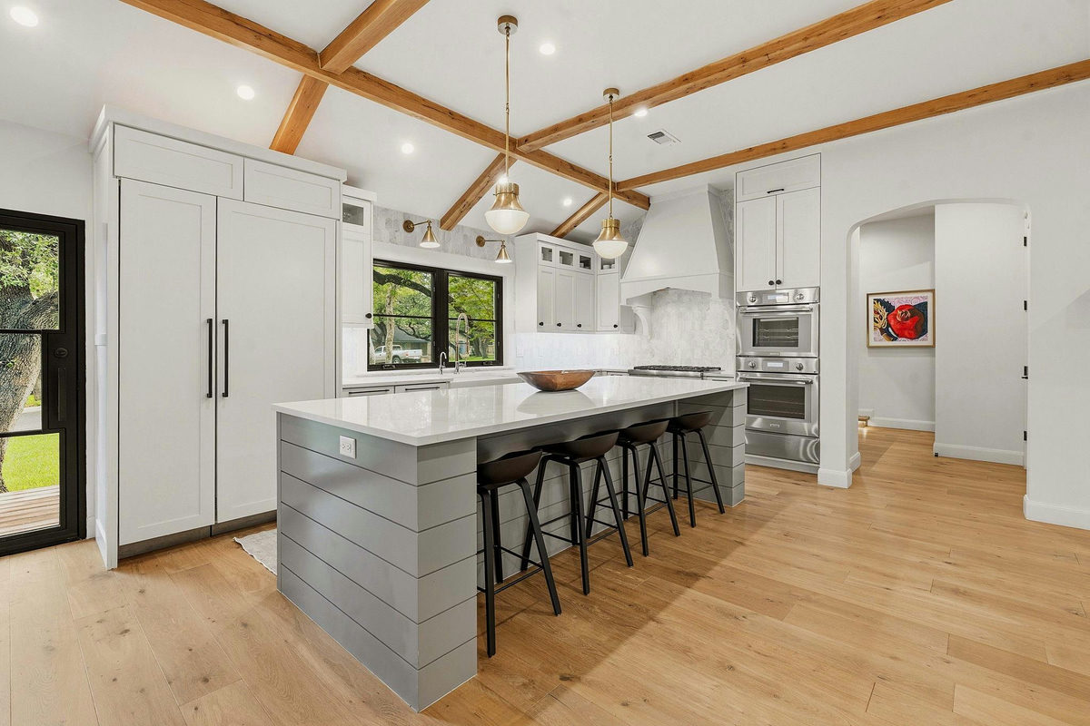 5823 Trailridge Dr — photo 3