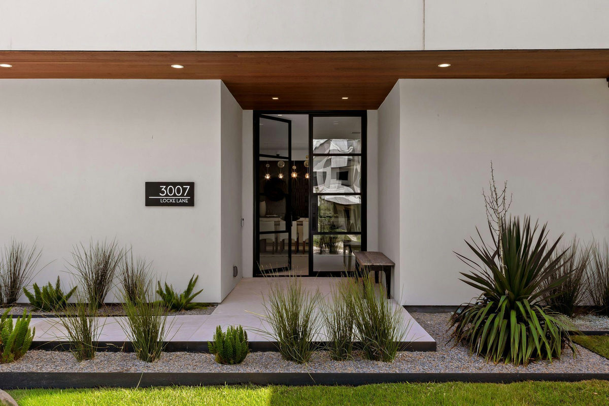 3007 Locke Ln — exterior