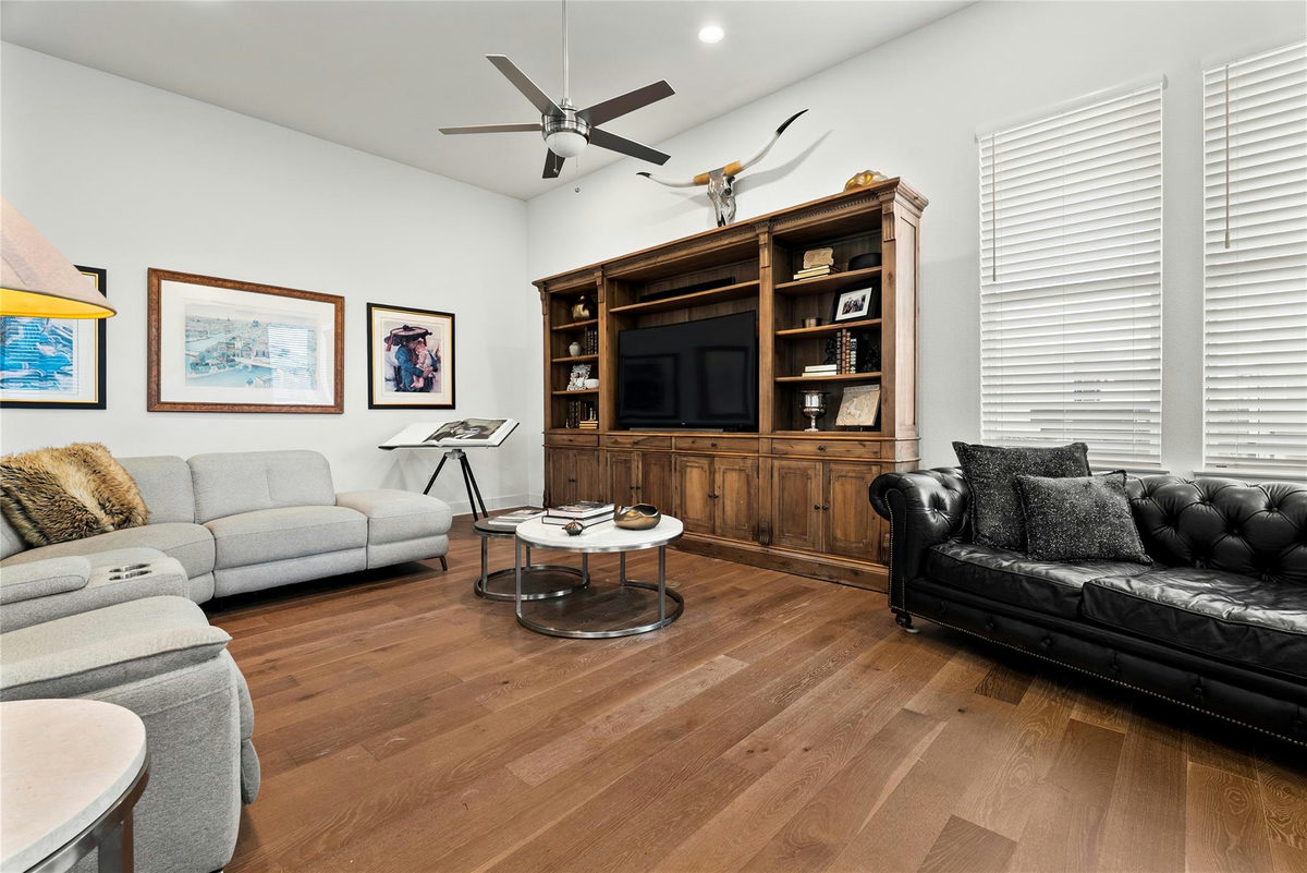 7417 Cordoba Dr — photo 4