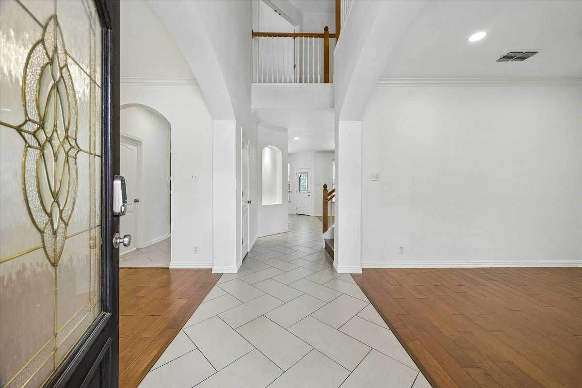 6025 Ronchamps Dr — photo 3