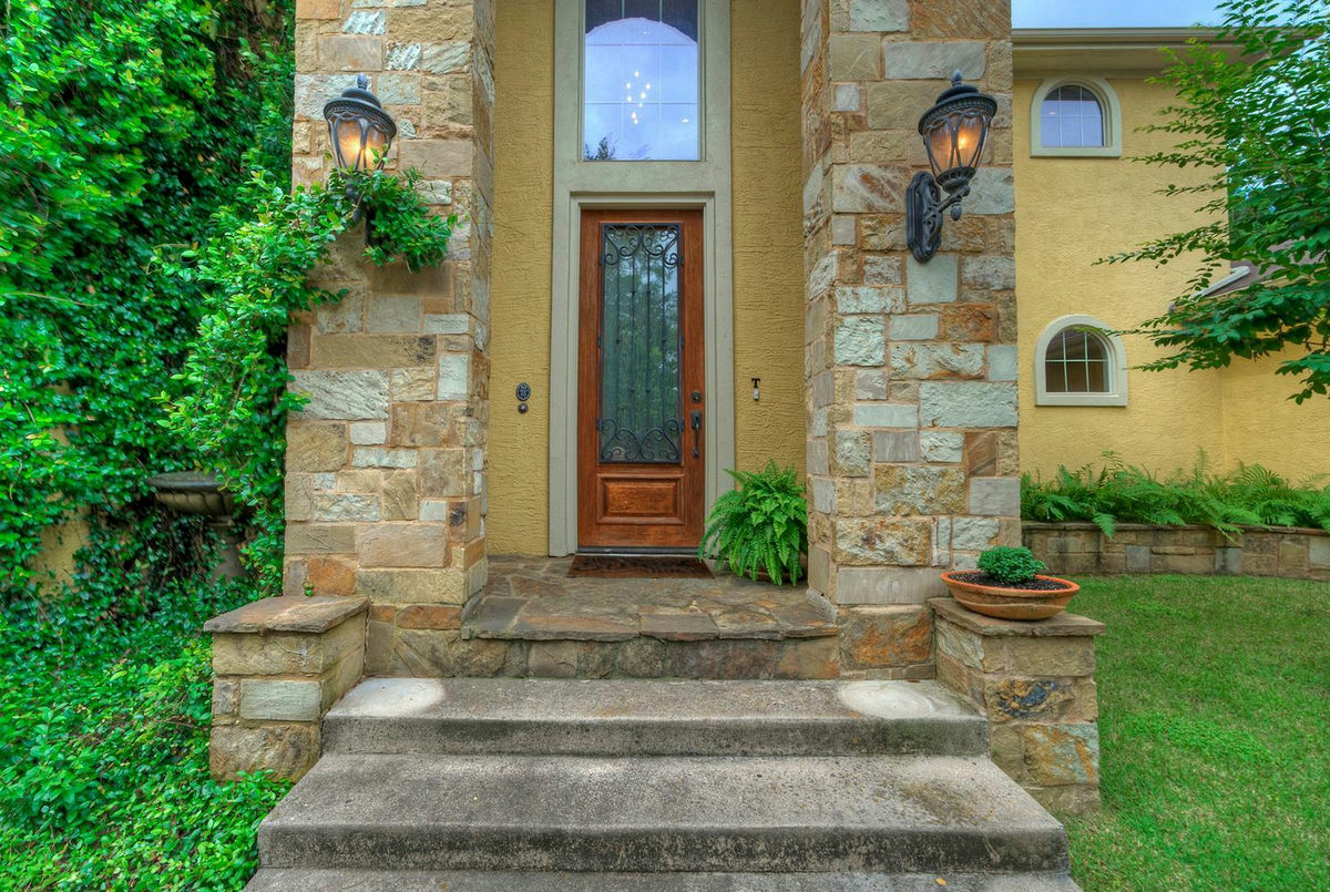 15705 Wildwood TRL — photo 2