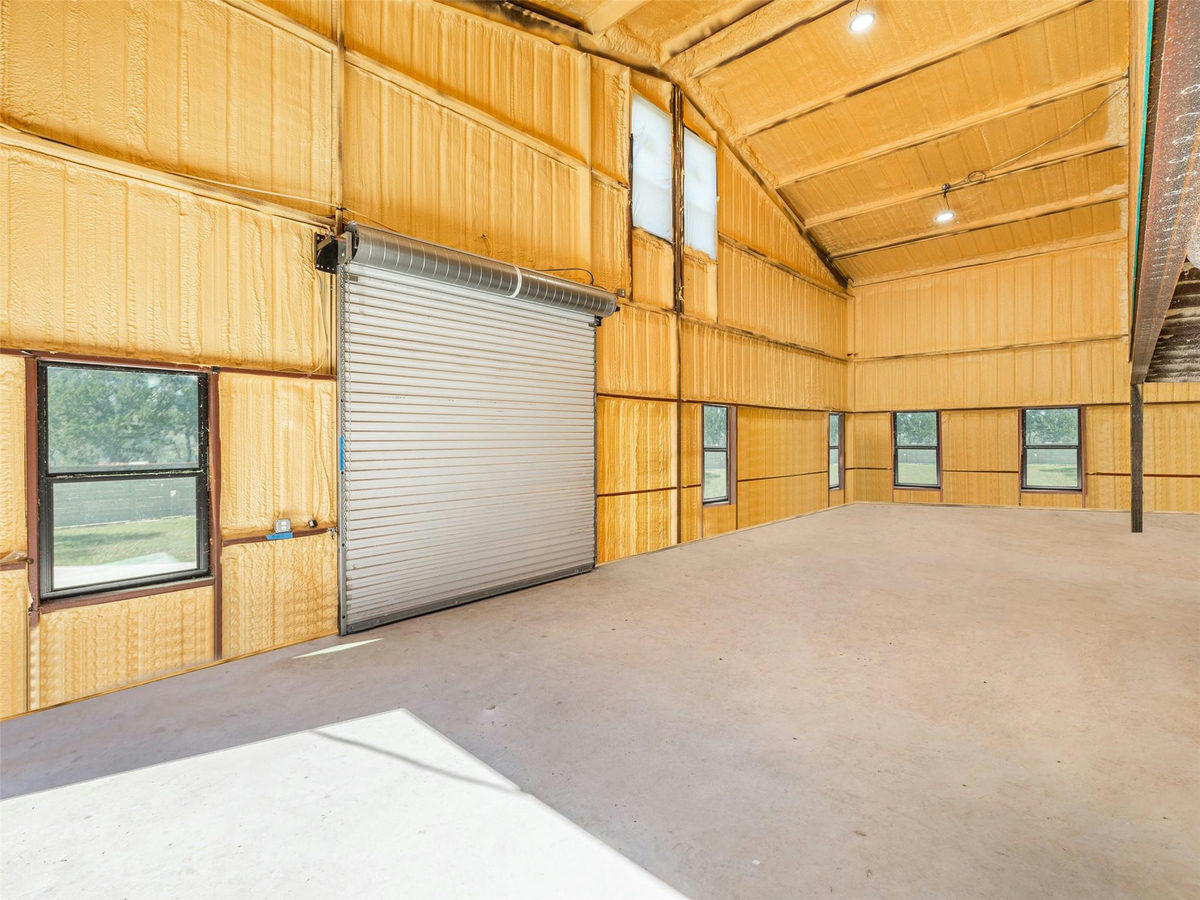 17412 W First St — photo 5