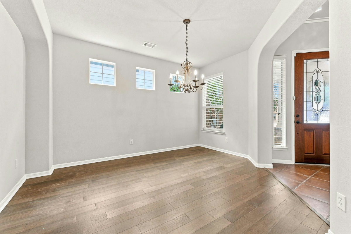 15616 Belfin Dr — photo 4