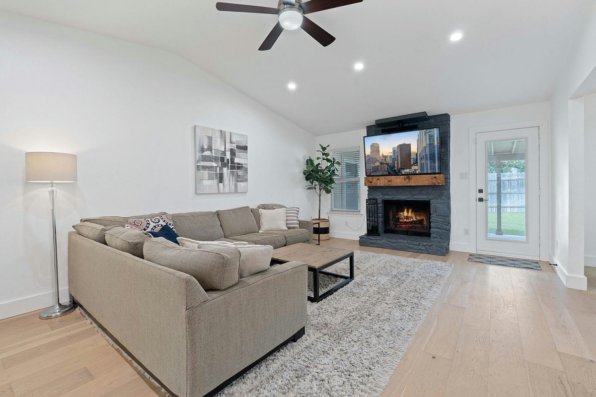 6008 Smith Oak Trl — photo 5