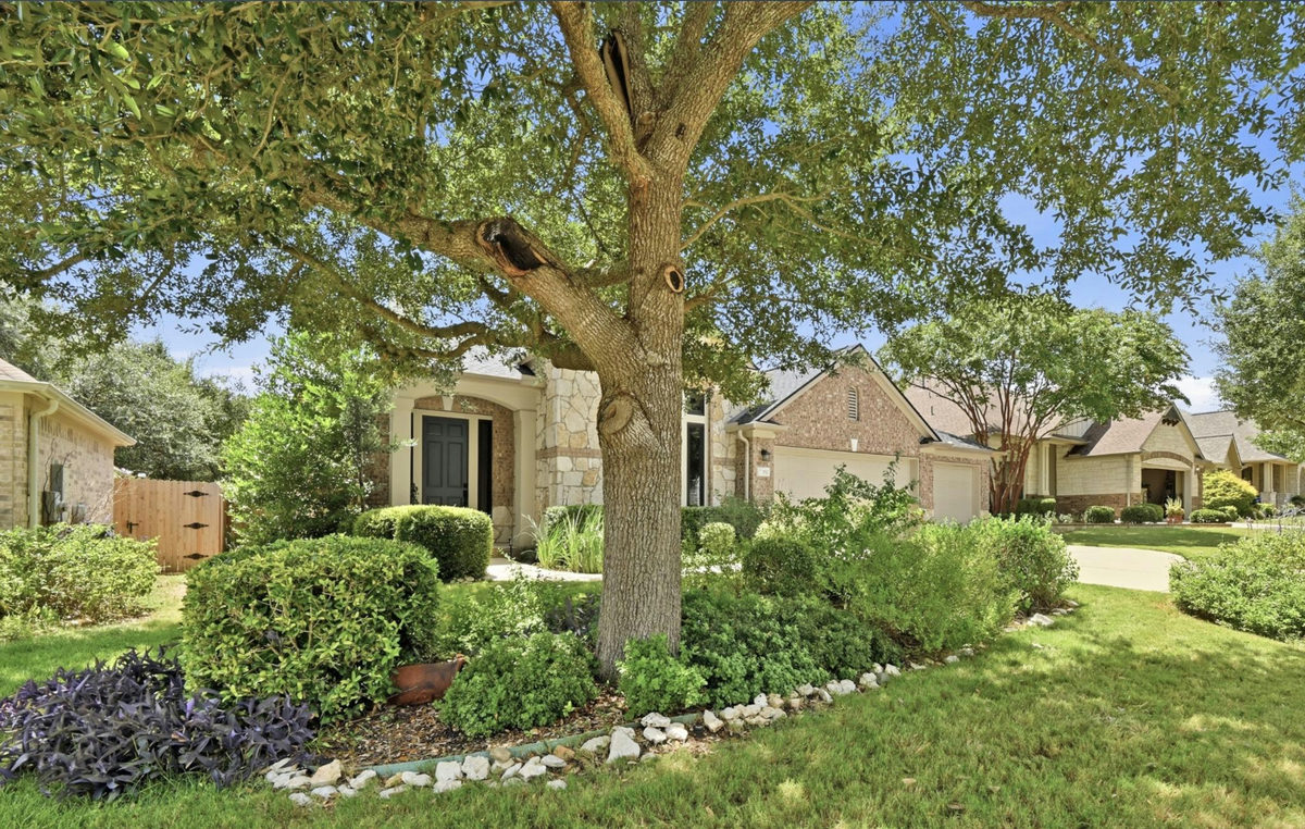 352 Wild Rose Dr — photo 2