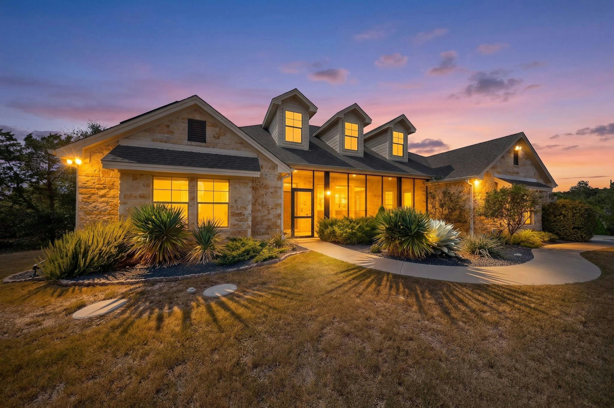 302 High Plains Dr — exterior
