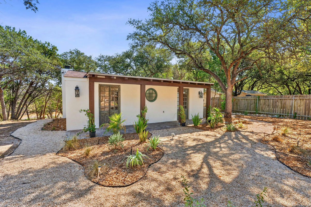 2609 Oak Ridge Dr — photo 3