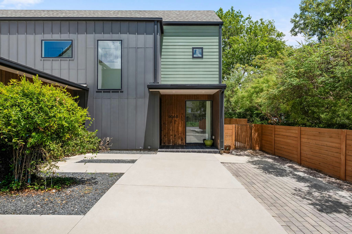 608 Brentwood St #B — photo 2