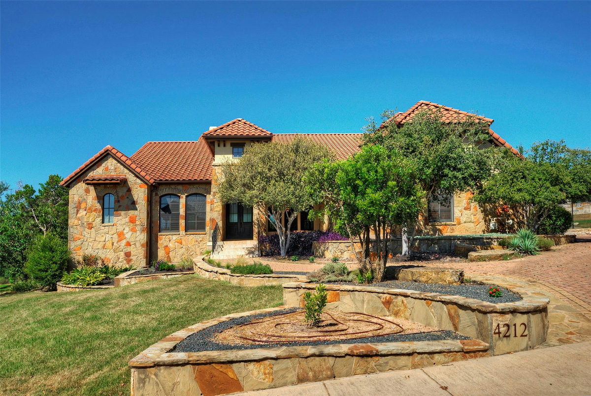 4212 Myrtle Beach Dr — exterior