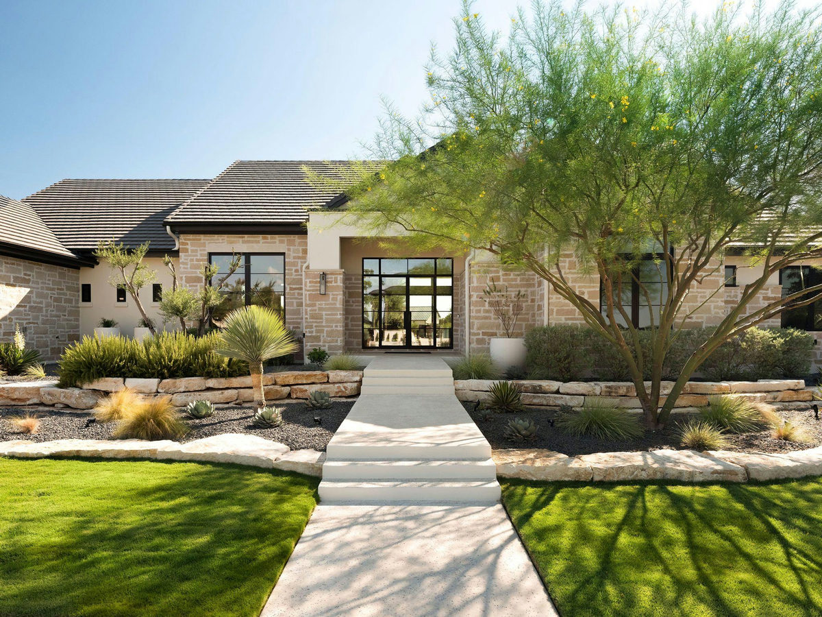 117 Stone Bluff Dr — exterior