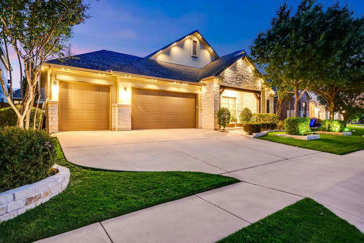 2304 Belen Dr — photo 2