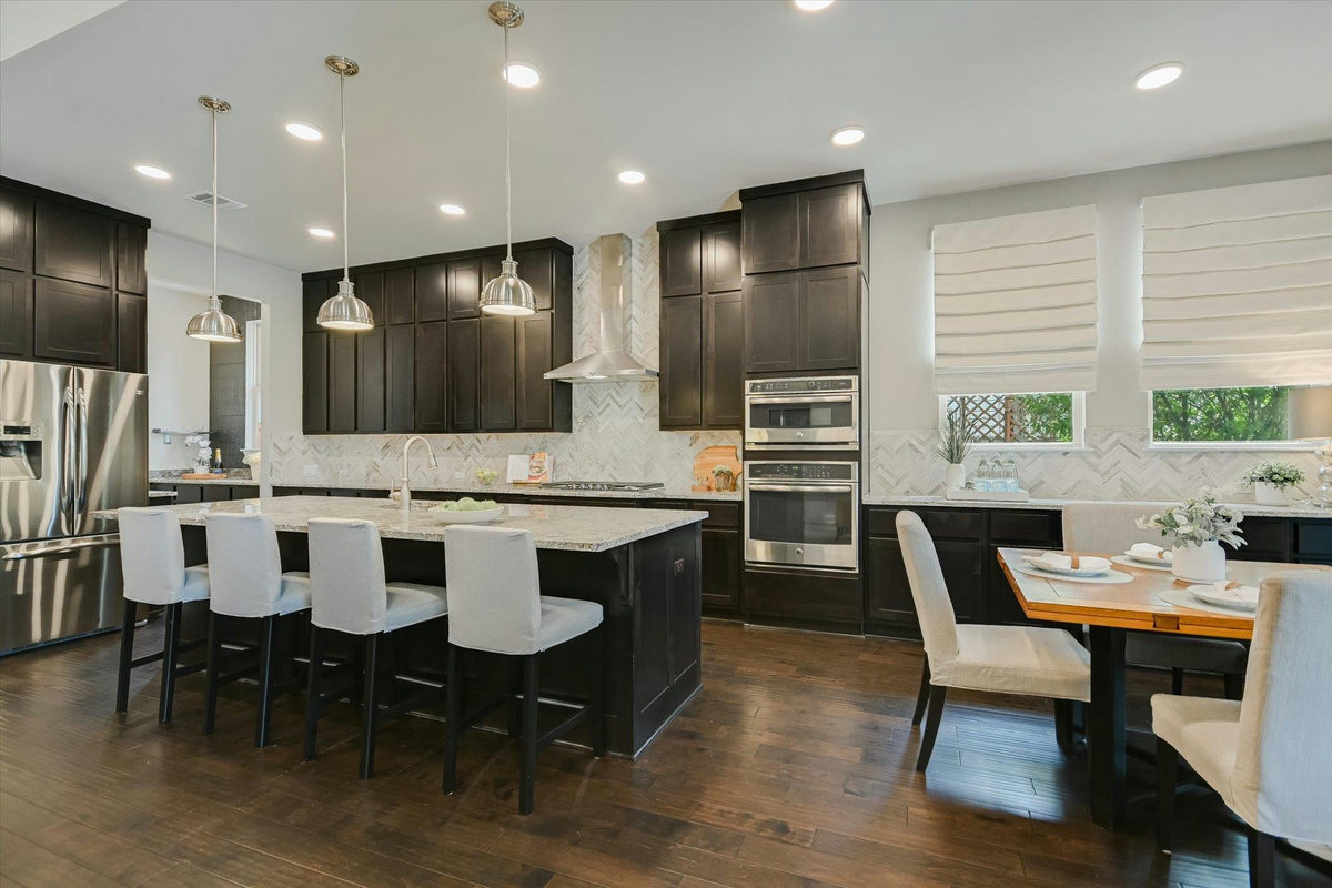 2304 Belen Dr — photo 4
