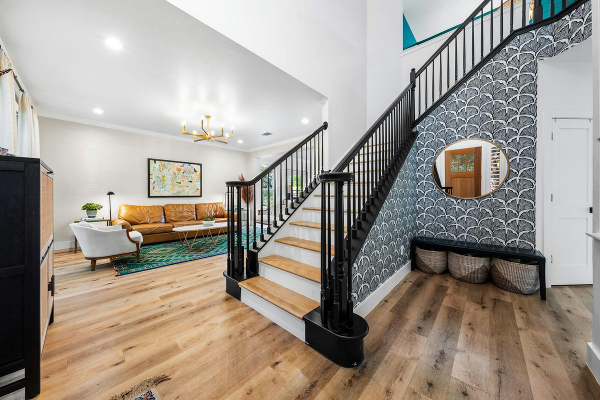 2204 Rimrock Dr — photo 4