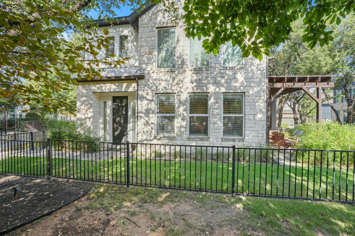 13811 Cibolo Trce #69 — exterior
