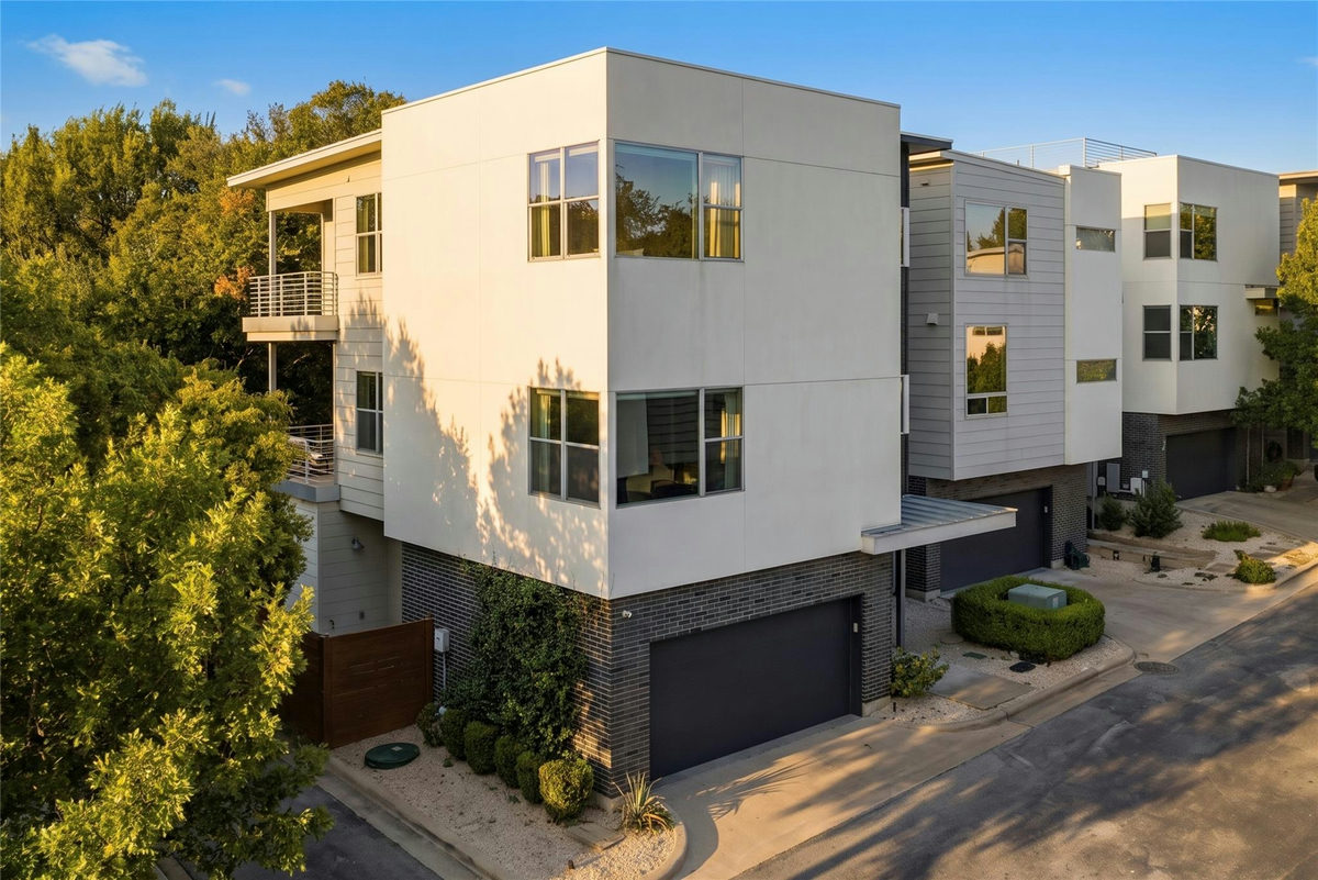 2105 Goodrich Ave #5 — exterior