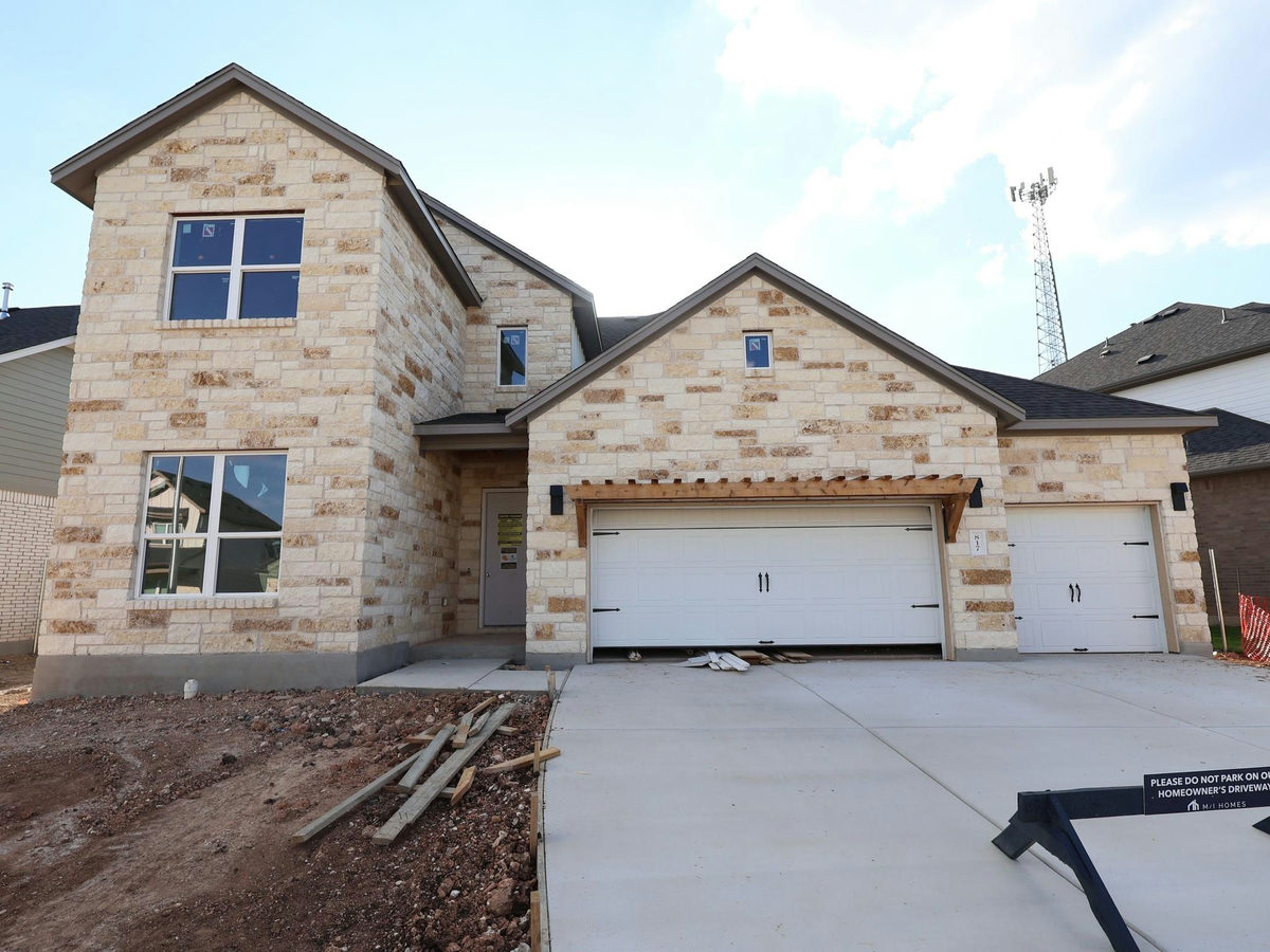 817 Purmela St — exterior