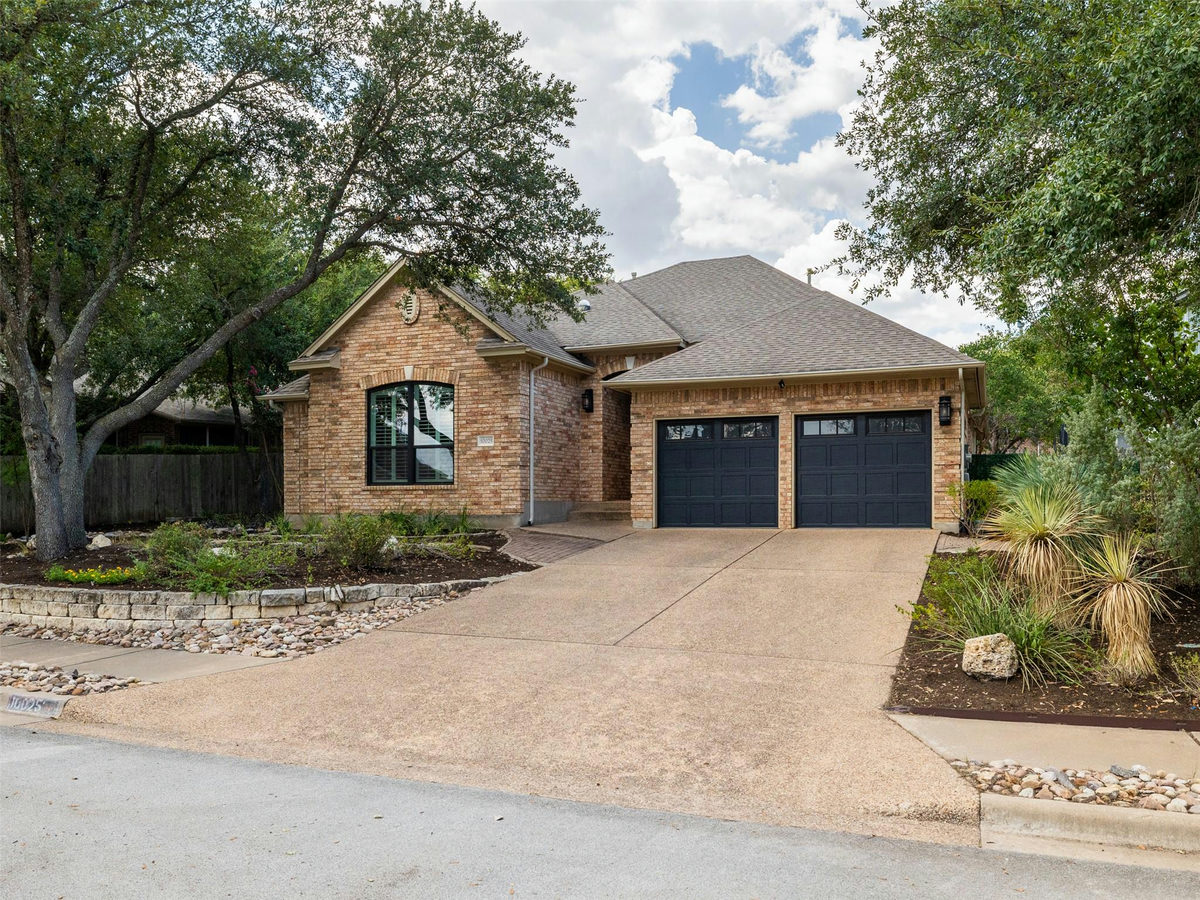 10025 Scull Creek Dr — exterior