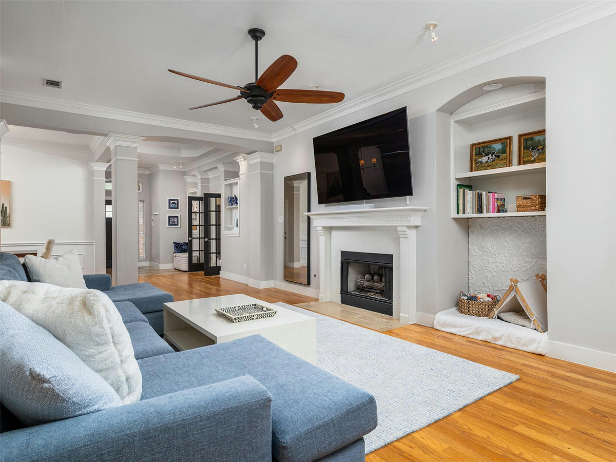 10025 Scull Creek Dr — photo 2