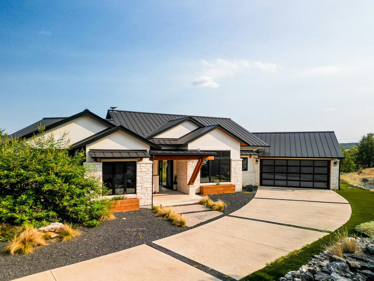 23801 Oscar Rd — exterior